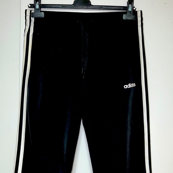 NWOT ADIDAS ESSENTIALS WARM-UP 3-STRIPES TRACK PANTS IN BLACK - Picture 2 of 6